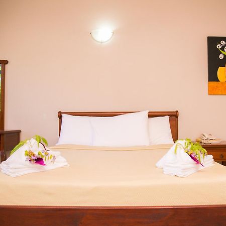 Hideaway Hotel Port Moresby Kamer foto